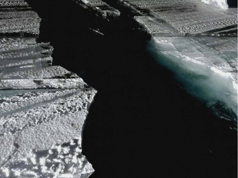 СЭРЭМЖЛҮҮЛЭГ: Хөвсгөл нуурт хар хил үүссэн тул мөсөн замаар зорчихгүй байхыг анхаарууллаа